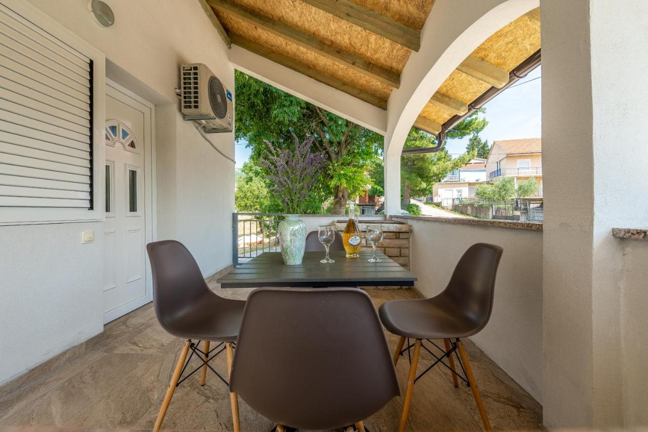 Apartmani Dupor Gornji Karin Extérieur photo