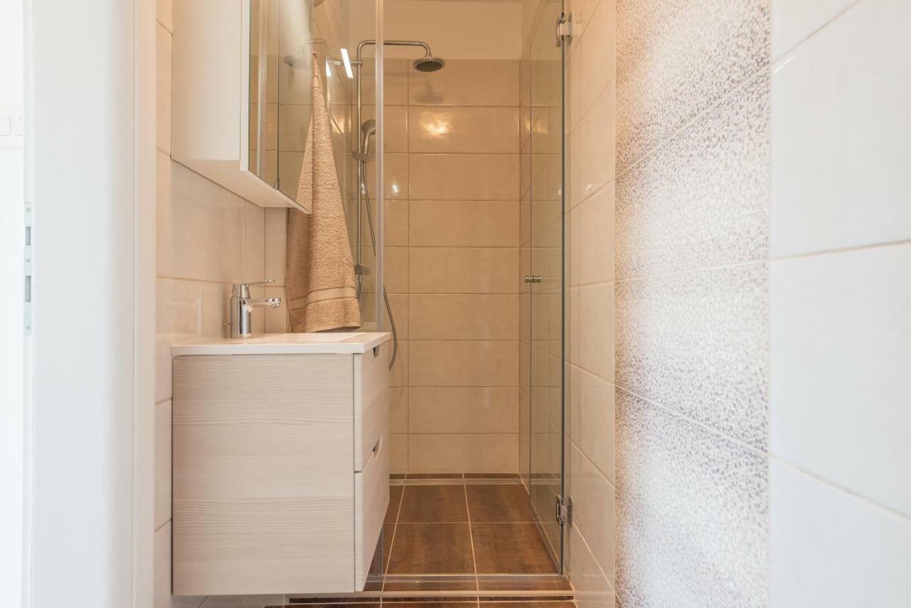 Apartmani Dupor Gornji Karin Extérieur photo