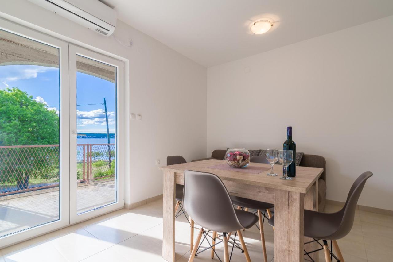 Apartmani Dupor Gornji Karin Extérieur photo